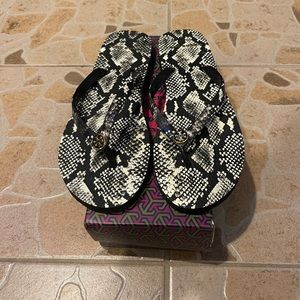 Tory burch slippers